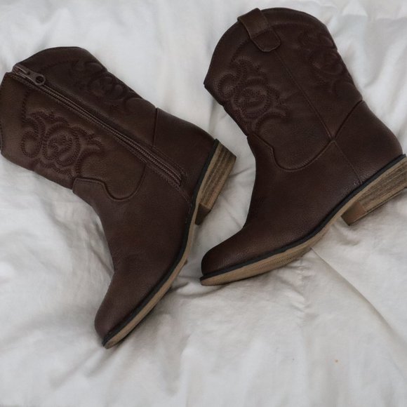 Cat & Jack Other - Cat & Jack Memphis Boots